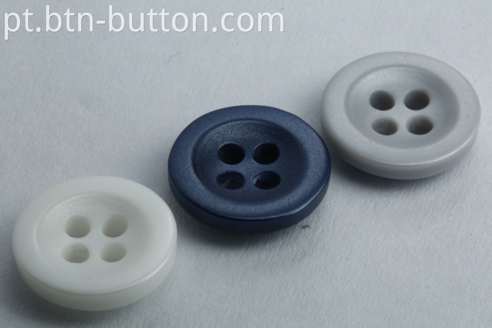 Dyed distressed magnetic buttons for jackets